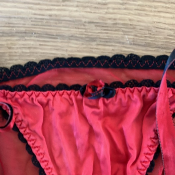 Agent Provocateur red/black trim knickers - OS - Picture 2 of 10